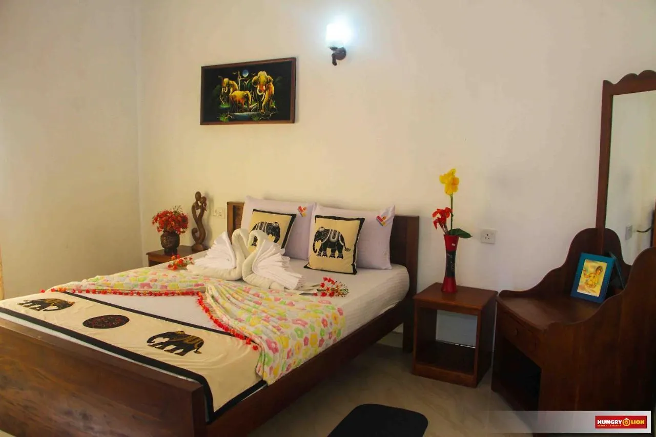 Gasthof Hotel Hungry Lion Sigiriya