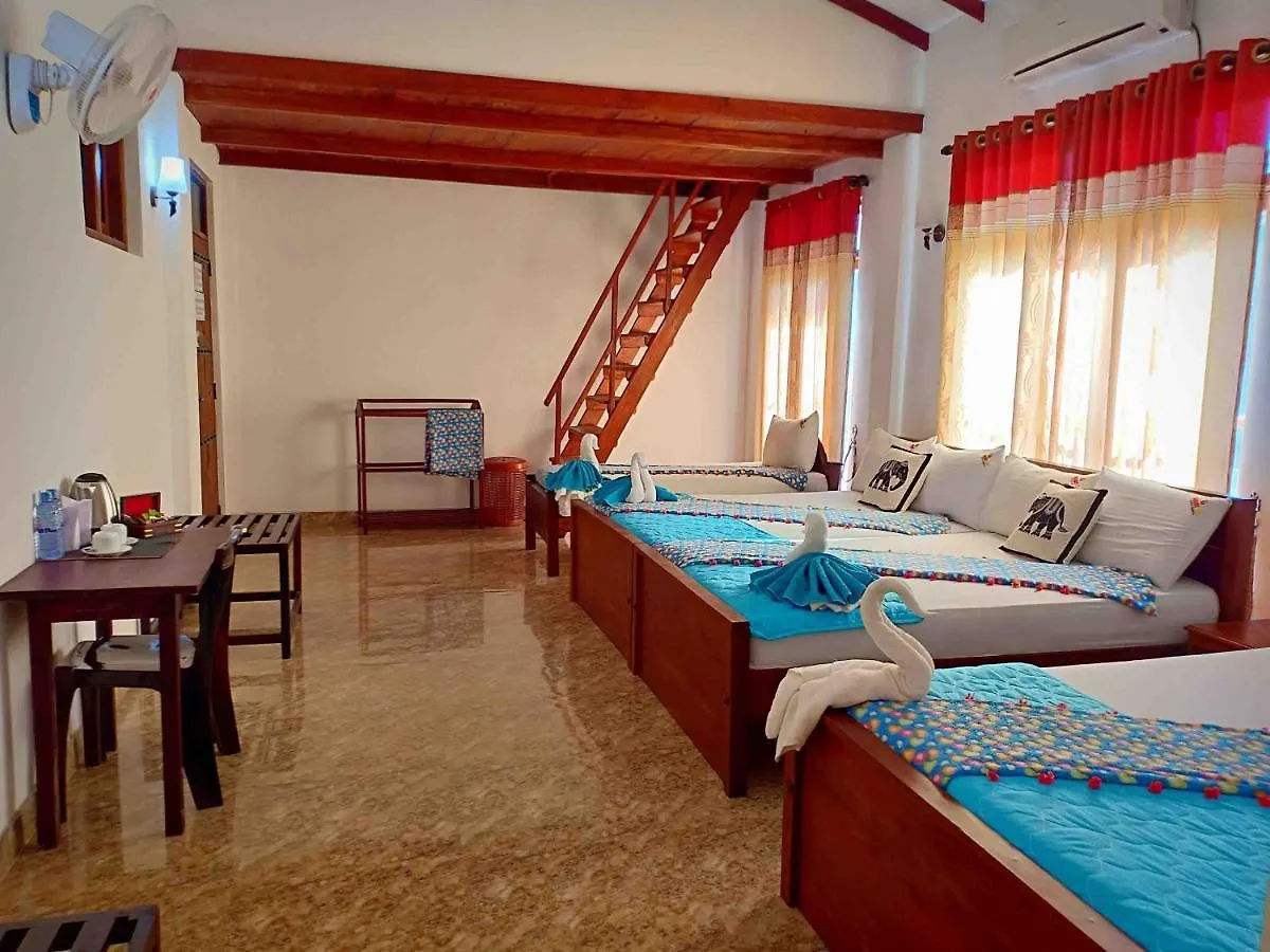Hotel Hungry Lion Sigiriya 0*,  Sri Lanka