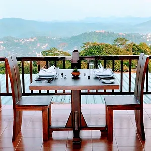 Highland Unique 2*, Kandy Sri Lanka